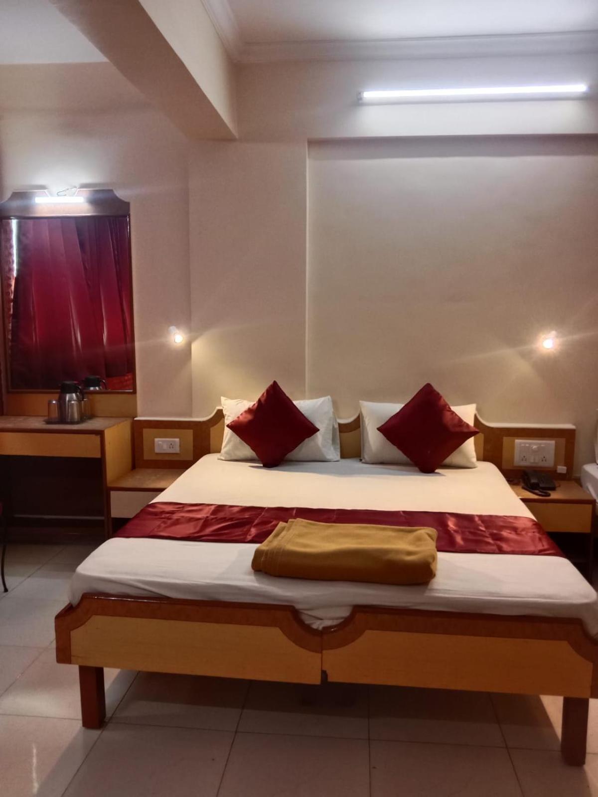 Saigal Guest House 孟买 外观 照片
